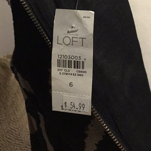 Loft Dress - Picture 6 of 8